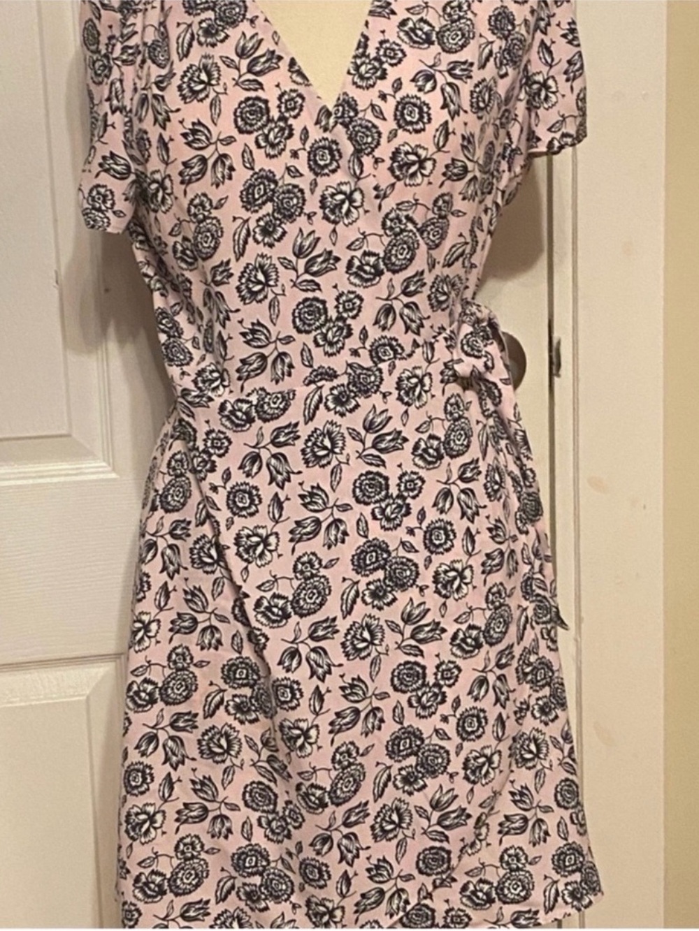 J. Crew Size 2 Pink Floral Wrap
Mini Dress